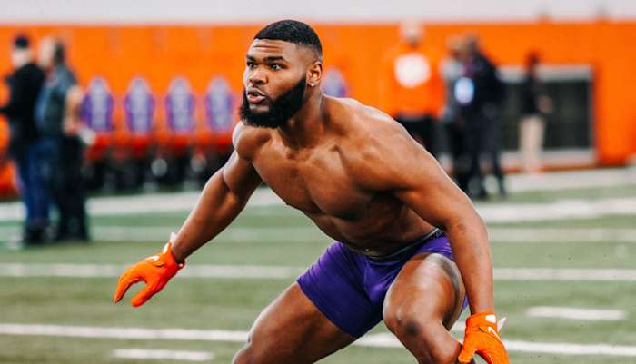 Trenton Simpson shined at the NFL Combine and Clemson's Pro Day (Clemson Athletics)